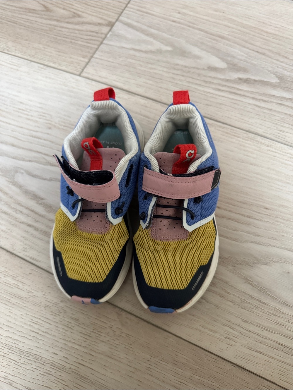 On cloud play unisex Kids Sneakers multicolor